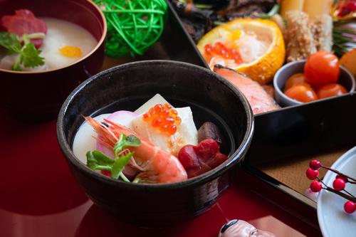 雑煮の地域ごとの特色！ご当地による味や具材の違いを解説