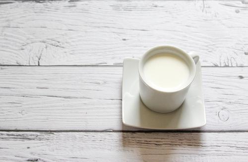 胃痛を和らげる飲み物とは？コンビニでも買えるドリンク6選