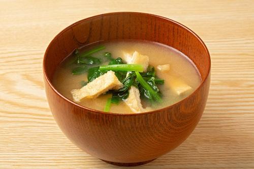 味噌汁を飲むだけでお腹周りがスッキリするってホント！？味噌汁ダイエットの想像を超えた驚愕の効果とは